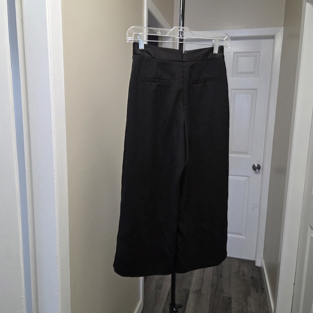 Topshop Black High-Waisted Wide Leg Pants | Chic Flowing Trouser - Picture 4 of 9